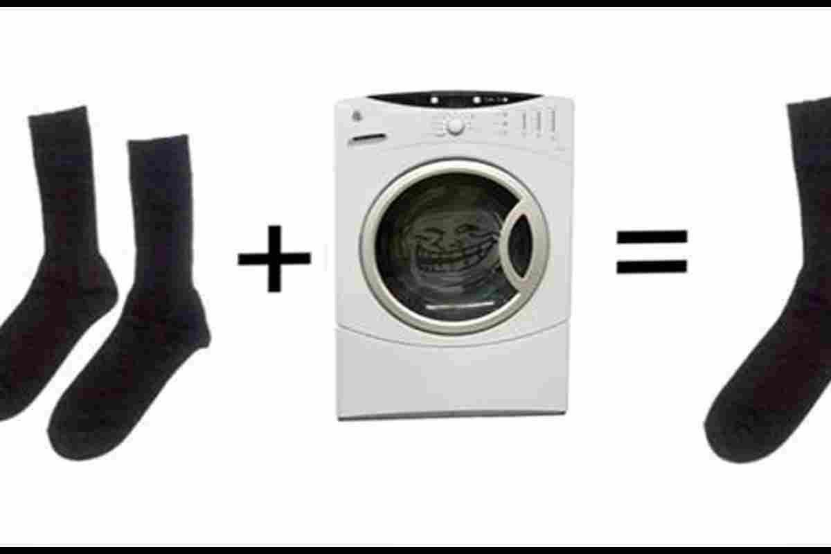 Почему стиральная машина ворует носки? Мы знаем ответ!